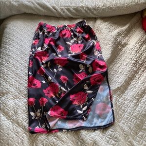Missguided Satin skirt